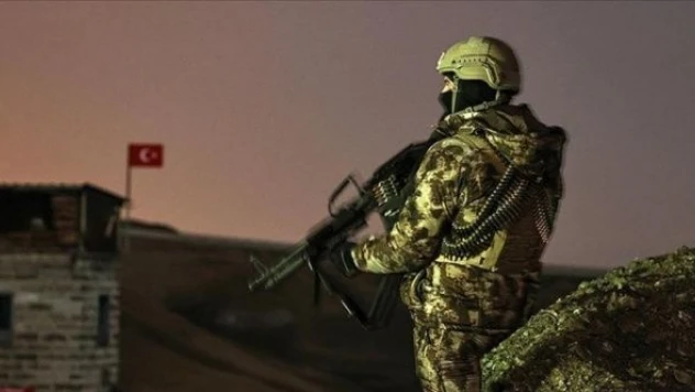 3 terörist ikna yoluyla teslim oldu