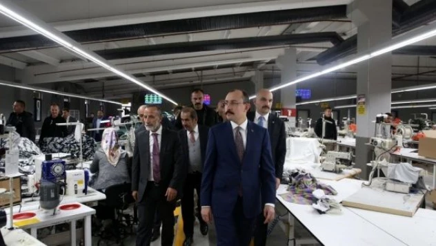 Ticaret Bakanı Muş, Bitlis'teki fabrikalarda incelemelerde bulundu