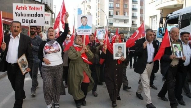 Van'da evlat nöbeti devam ediyor!