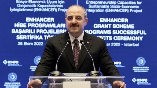 Varank: Türkiye en çok yatırım yapılan zirvedeki ilk 10 ülke arasında yerini aldı