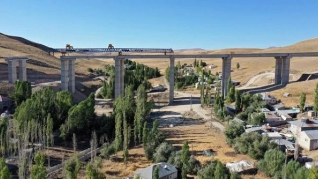 Ağrı-Hamur-Tutak-Patnos Yolu yarın hizmete açılıyor