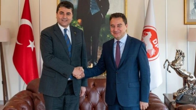 Babacan'ın ikili görüşme turu devam ediyor