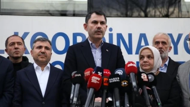 Bakan Kurum: &quot321 binada hasar tespiti yaptık&quot