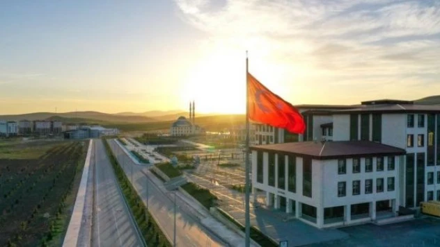 Bayburt Üniversitesi öğrencilerinden büyük başarı