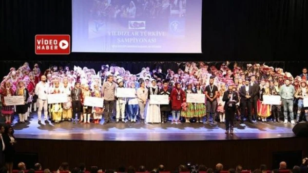 Bayburtta'ki Halk Oyunları Yarışmasında Erzurum birinci oldu