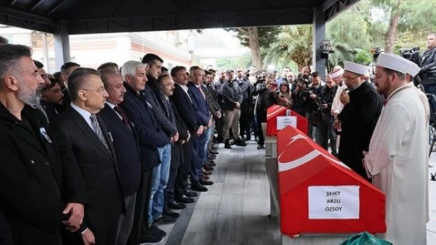 İstiklal'deki patlamada yaşamını yitiren anne kız son yolculuğuna uğurlandı