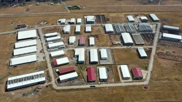 Bitlis'te yapılacak konutların kuraları çekildi