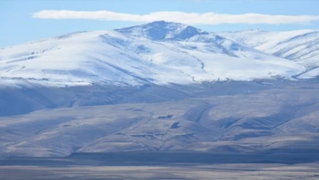 3 ilde  ev ve araçların camları buz tuttu