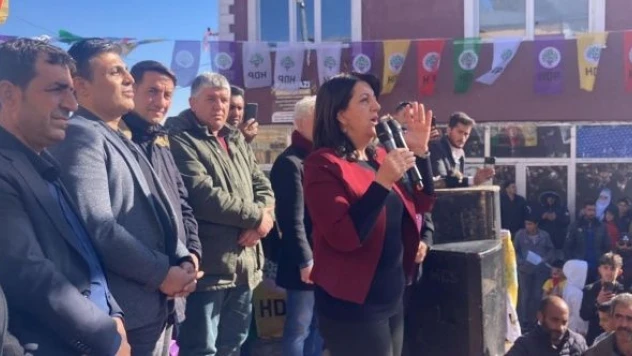 HDP Eş Genel Başkanı Buldan Ś'lı masada bize saldıranlar var"
