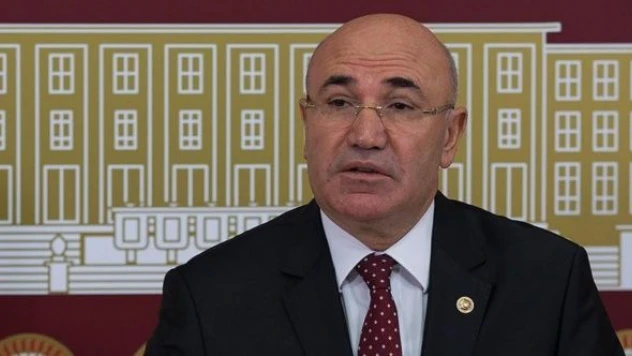 Mahmut Tanal, kadınlara regl izni için kanun teklifi verdi