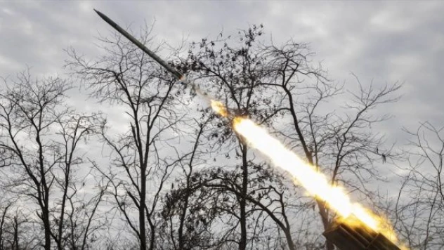 Ukrayna sınırında füze düştü