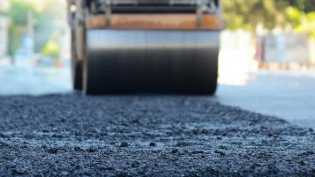 Şemdinli'de mahalle yolları asfaltlandı