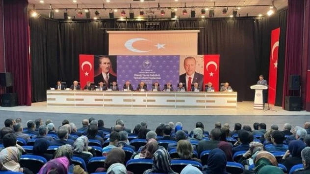 Bakanı Kirişci, Elazığ'da Tarım Sektörü Temsilcileri Toplantısı'na katıldı