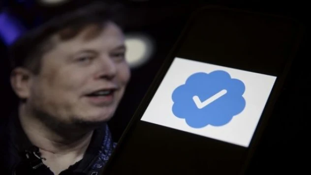 Twitter, mavi tık uygulamasını erteledi