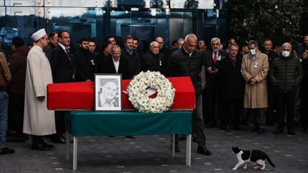 Vefat eden Hıncal Uluç için tören düzenlendi