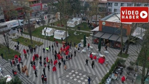 Video haber- Gölyaka'da vatandaş sokaklarda bekleyişini sürdürüyor