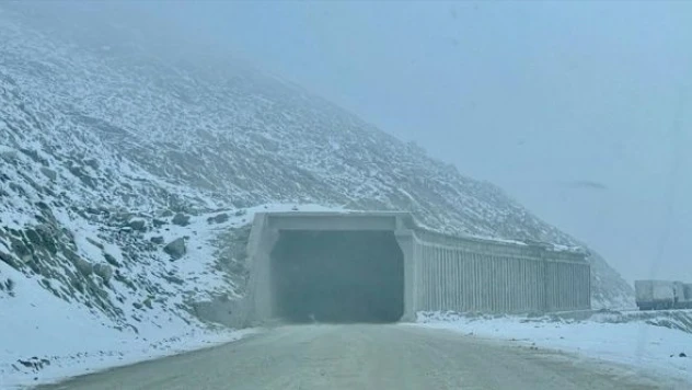 Afganistan'da yakıt tankeri patladı: 9 kişi öldü