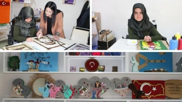 Bedensel engelli Kader'in resimleri büyülüyor