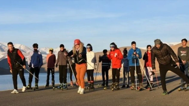 Hakkarili eski milli kayakçı memleketindeki sporcuları yarışlara hazırlıyor