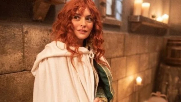 Ezgi Mola Altın Kelebek Ödülleri'nde de kadın cinayetlerine 'Hayır!' dedi