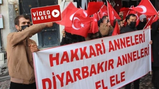 Hakkari'de evlat nöbeti bu hafta da devam etti