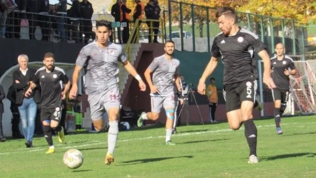 Karaköprü Belediyespor: 3 - Elazığspor: 0