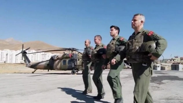 MSB paylaştı: Her dağın zirvesi Mehmetçik