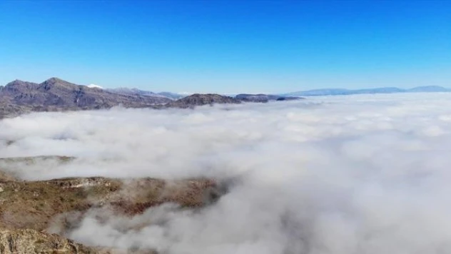 Tunceli dağları sise büründü
