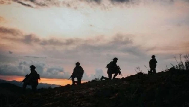 Yunanistan'dan Türkiye'ye girmeye çalışan 16 kişi yakalandı