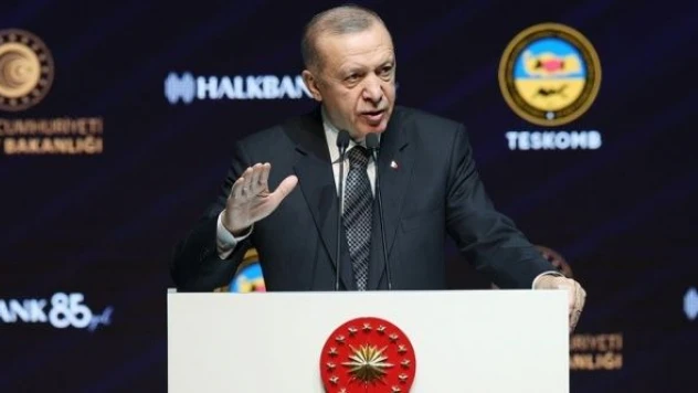 Erdoğan'dan altılı masa eleştirisi: "Cumhurbaşkanını yönetecek 6 kişinin derdine düşmüşler"
