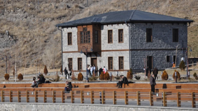 Kars'ta Ocak ayında adeta bir bahar havası yaşanıyor