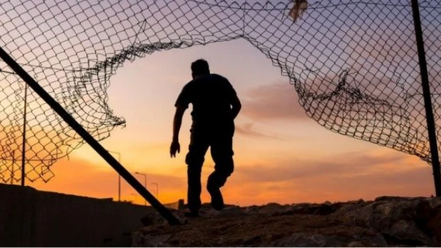 MSB: Yasa dışı yollarla ülkeden geçmeye çalışan 6 kişi yakalandı