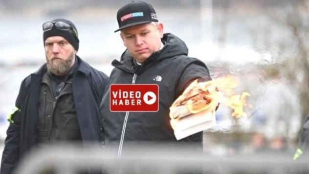 Rezillik! Amerikalı Rasmus Paludan Kur'an-ı Kerim'i yaktı