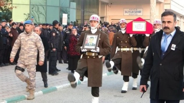 Şehit Astsubay Harun Uğur son yolculuğuna uğurlandı