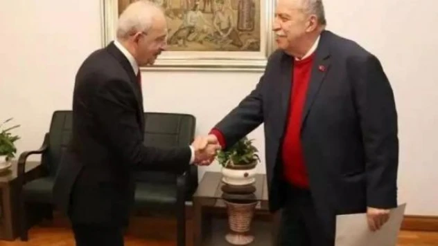Bu fotoğraf Yaşar Okuyan'ın CHP'deki sonu oldu