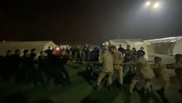 Çadır kentte eğlenceli rekabet