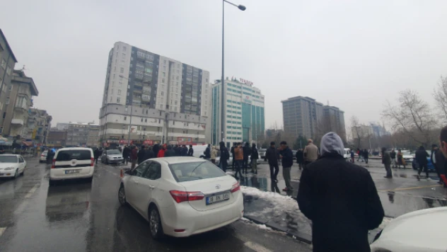 Kayseri'de hissedilen deprem paniğe neden oldu