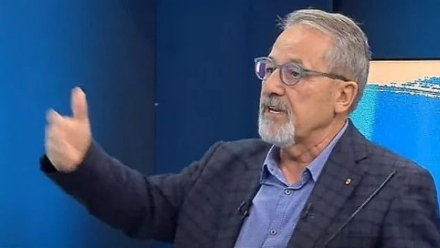 Naci Görür meslektaşına sahip sıkçı