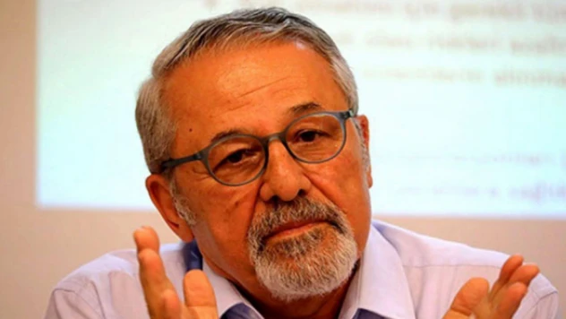 Naci Görür: ''Ya güçlendireceksiniz ya da yıkacak, kentsel dönüşüme sokacaksınız''