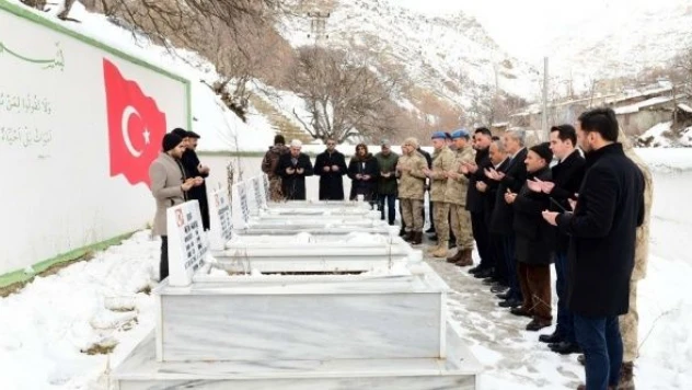 Van'da çığ şehitleri unutulmadı