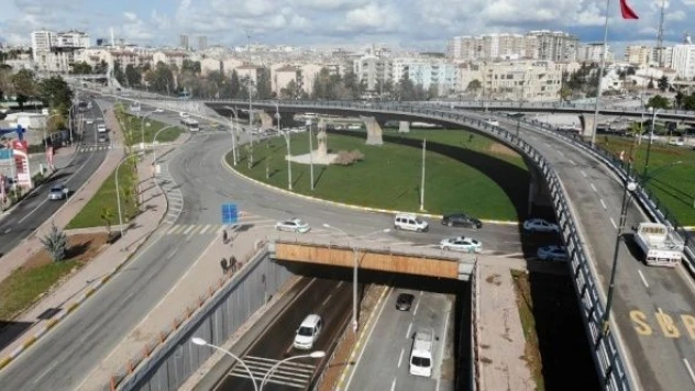 5 kişiye mezar olan kavşak trafiğe açıldı