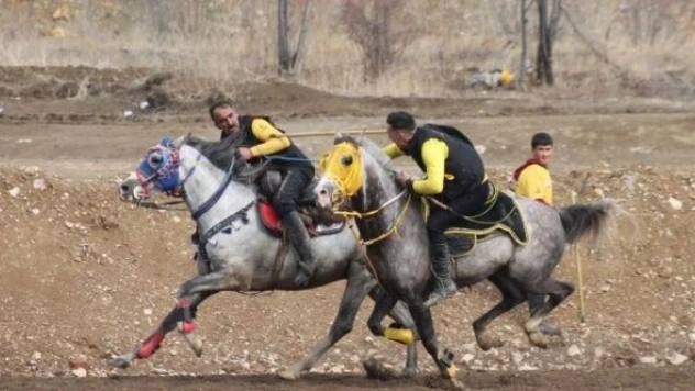 Depremzedelere dört nala moral etkinliği