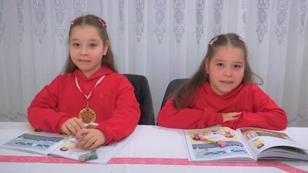 Elazığlı ikizler başarılarıyla dünyada adlarından söz ettirdi