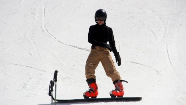 Palandöken'de kayak keyfi devam ediyor