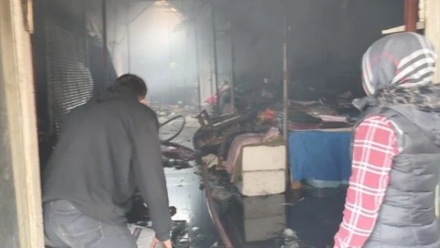 Van Rus Pazarı küle döndü