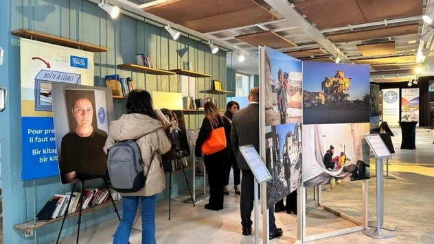 6 Şubat depremlerinde Hatay'da çekilen fotoğraflarla hazırlanan 'Küllerinden Doğmak' sergisi açıldı