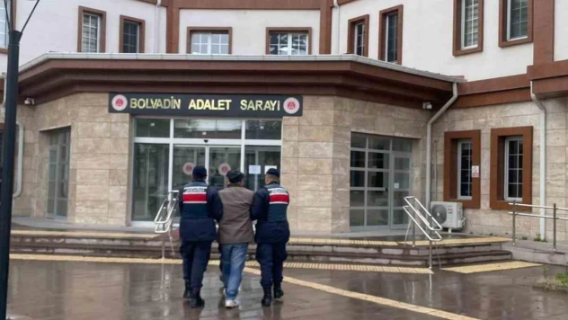 8 yıl 15 ay 7 gün hapis cezası ile aranan şahsı jandarma yakaladı