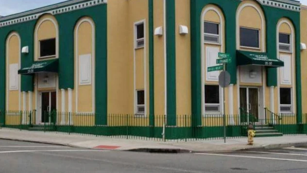 ABD'de cami önünde silahlı saldırıya uğrayan imam ağır yaralandı