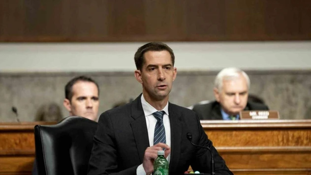 ABD'li senatörden Biden'a İran'a misilleme çağrısı: 'Daha azı, Joe Biden'ın başkomutan olmaya layık olmayan bir korkak olduğunu doğrulayacaktır'