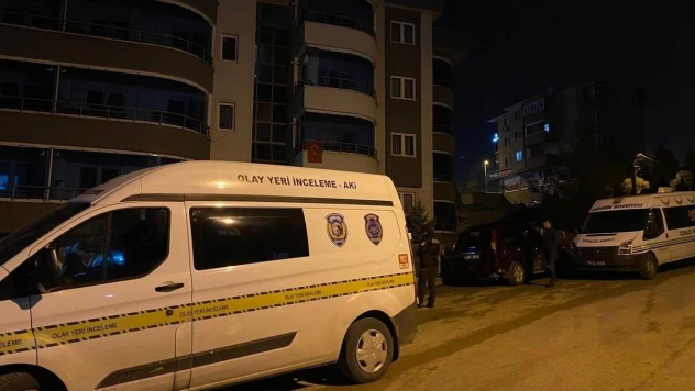 Ablasıyla birlikte yaşadığı evde ölü bulundu